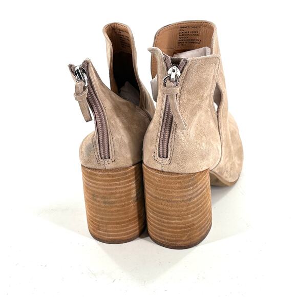 Steve Madden Thrived Boots 6.5 Tan Beige NWOT Ankle Booties Western Heel Suede - Picture 7 of 10